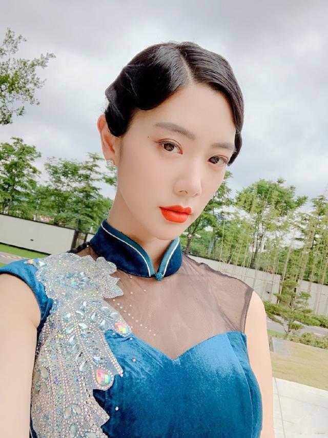 私密房间·红